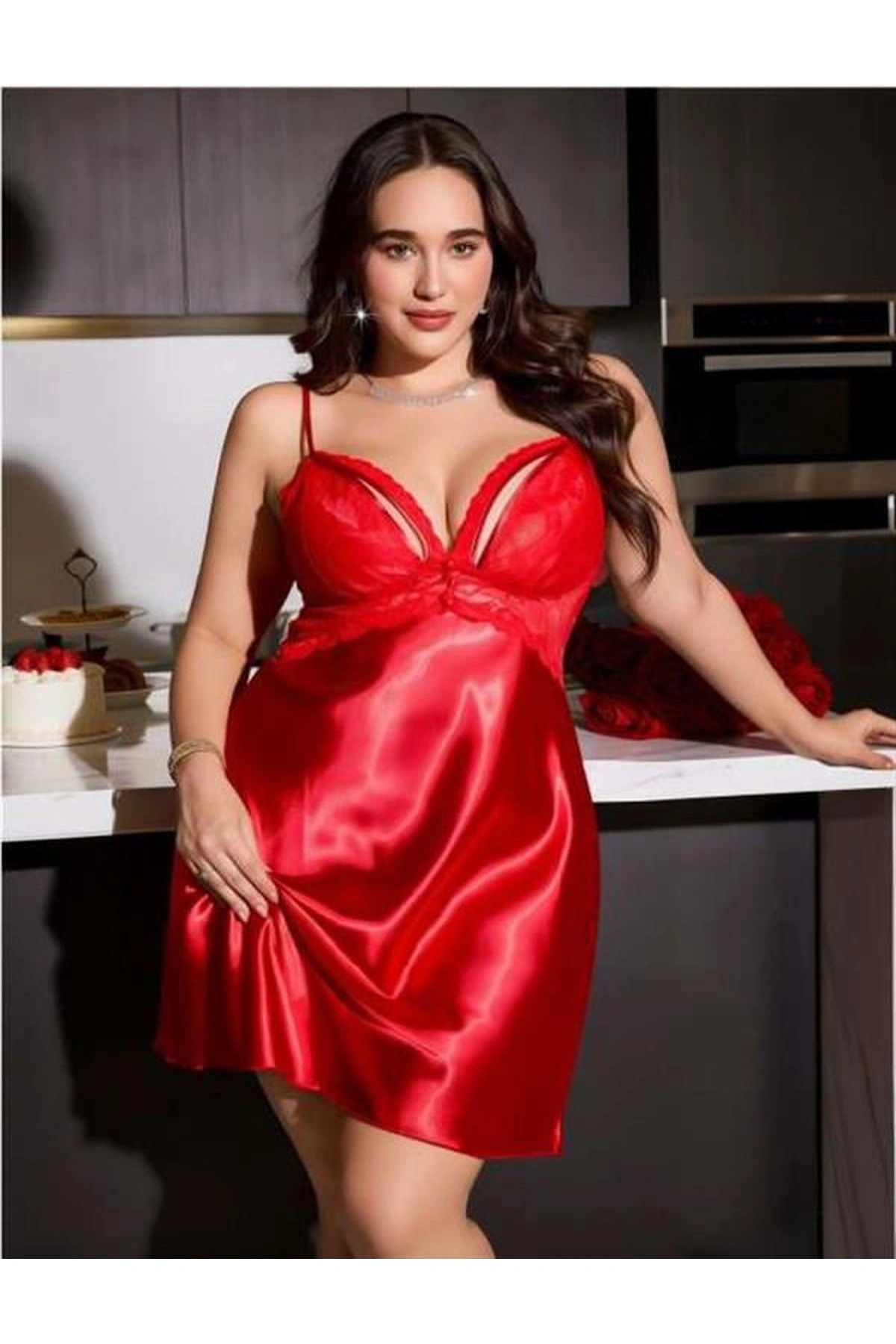 Büyük Dantel Detaylı Gecelik Kırmızı Renk