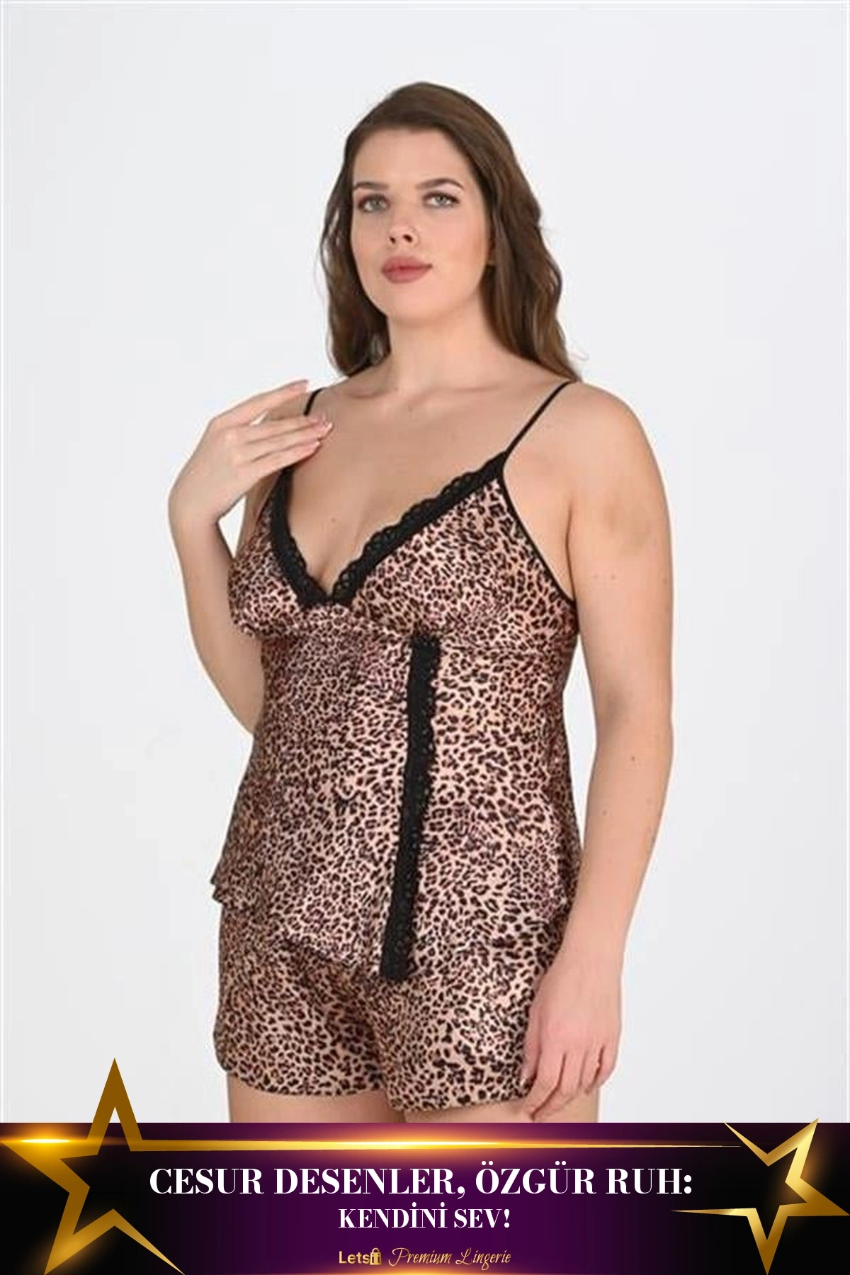 Büyük Desenli Şortlu Takım Leopar Renk