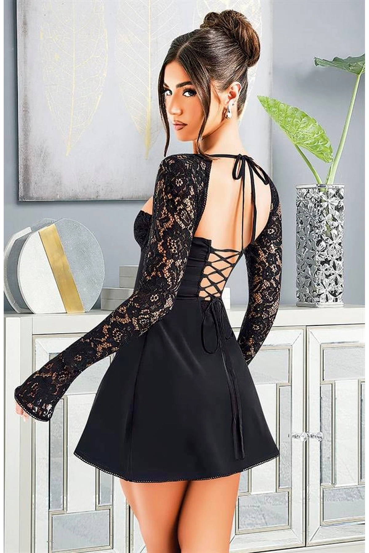 Dantel İşlemeli Uzun Bolerolu Fantezi Mini Club Elbise Siyah Renk