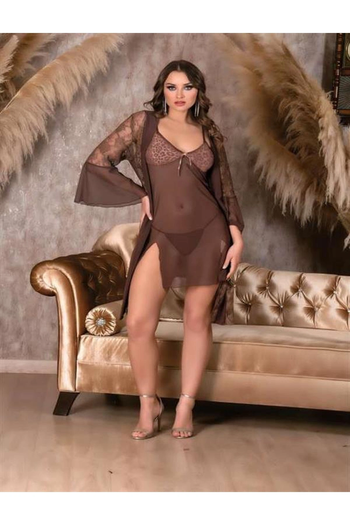 Desenli Dantel İşlemeli Yırtmaçlı Gecelik Takımı Leopar Renk