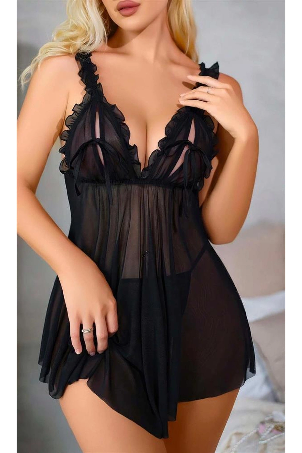 Fırfırlı Göğüs Dekolteli Fantezi Tül Gecelik Siyah Renk