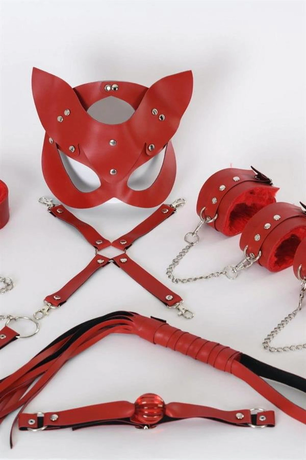 İçi Tüylü Maske Kol Bacak Ağız Topu Kırbaç Tasma Harness Set Kırmızı Renk
