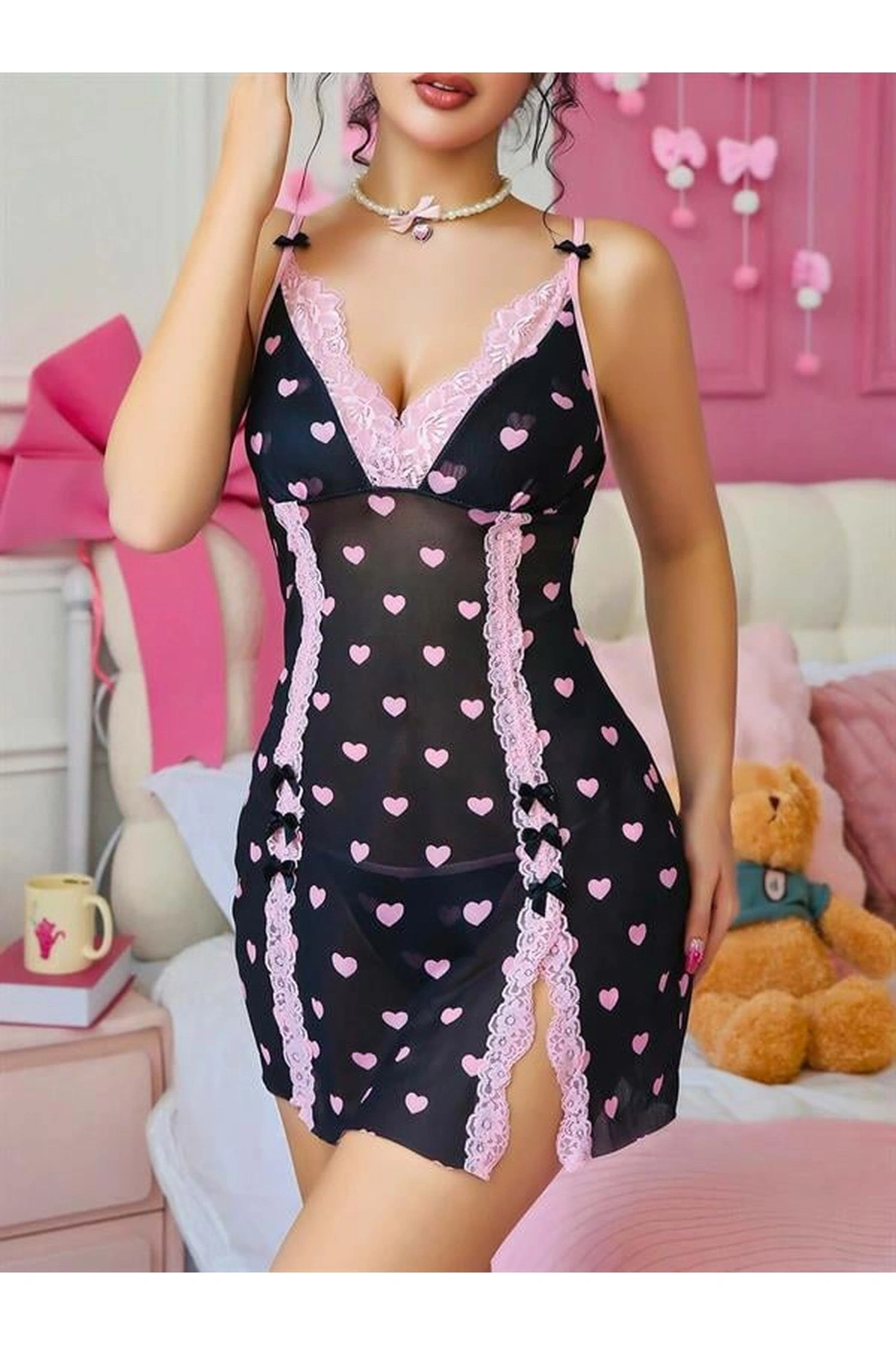 Kalp Desenli Dantel İşlemeli Fantezi Gecelik Siyah Renk