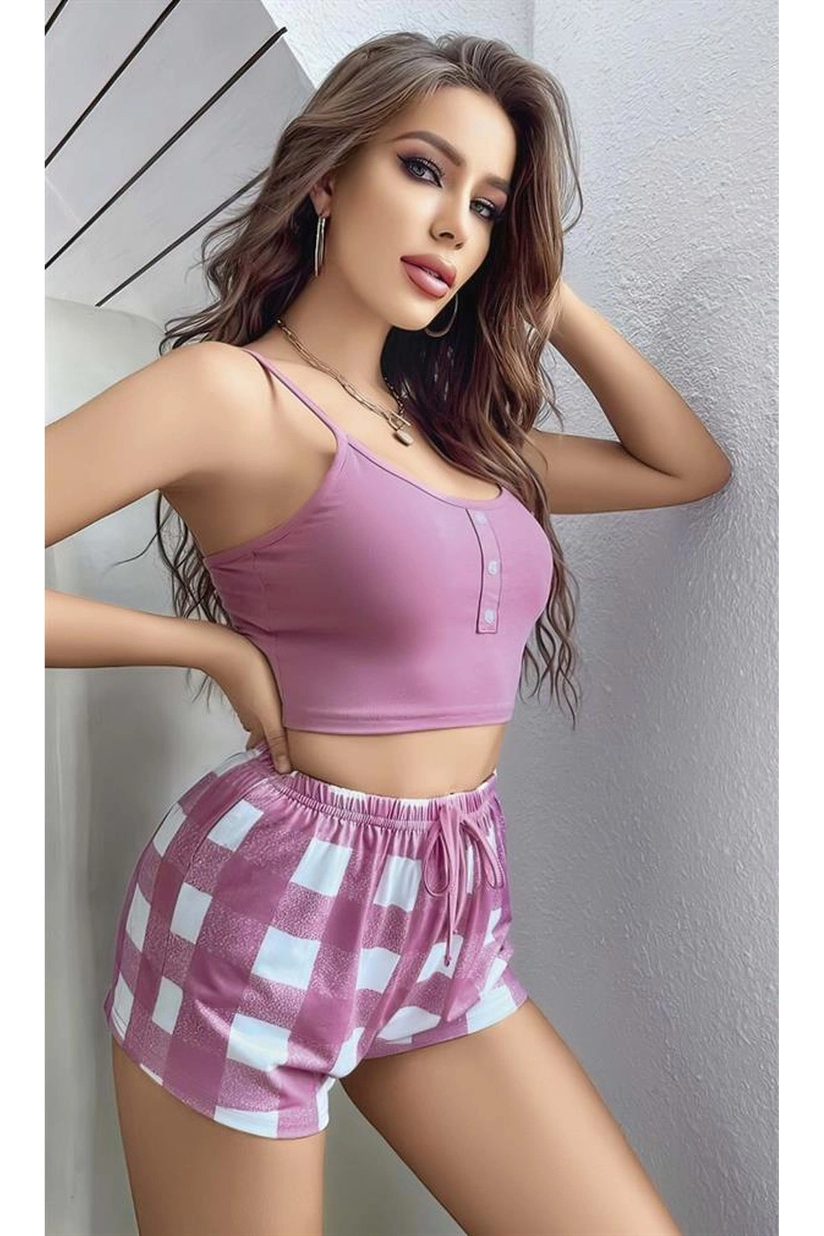 Kareli Desenli Askılı Şortlu Pijama Takımı Pembe Renk