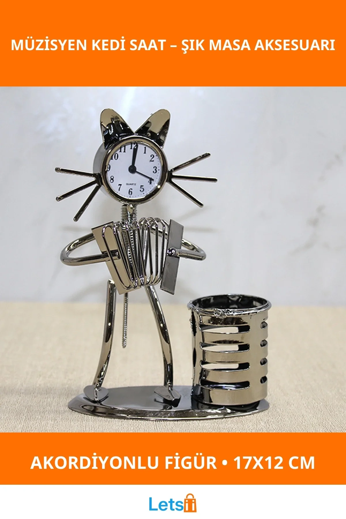 Metal Akordiyon Çalan Müzisyen Kedi Saat ve Kalemlik 17x12 cm