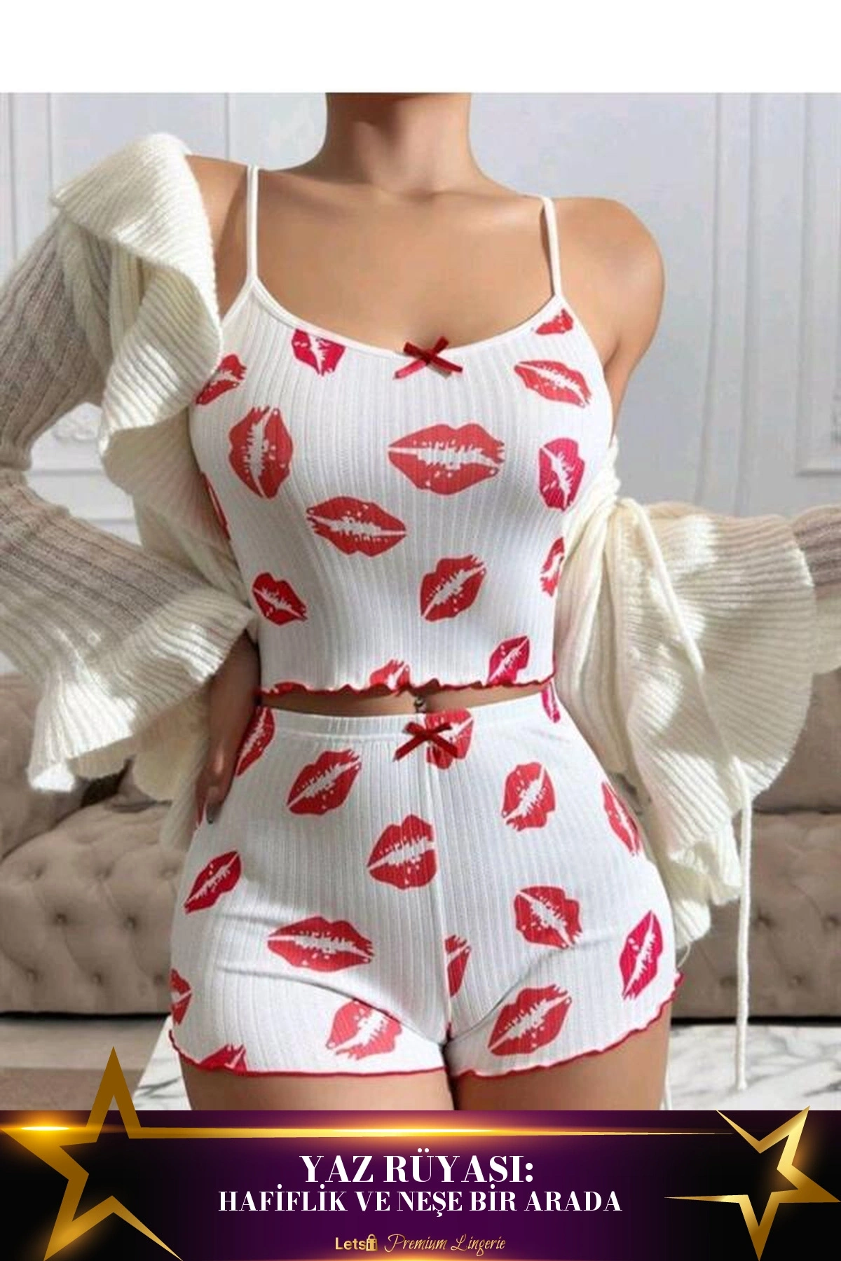 Öpücük Desenli Şortlu Pijama Takımı Beyaz Renk