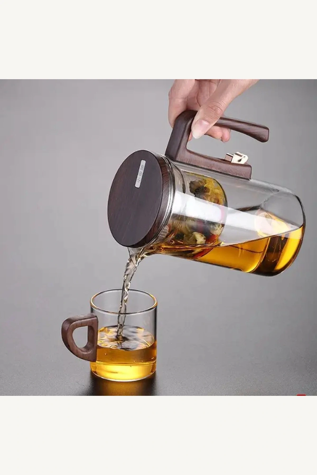 Otomatik Süzmeli Borosilikat Ahşap Saplı 720 ml Demlik ve 2li Cam Bardak