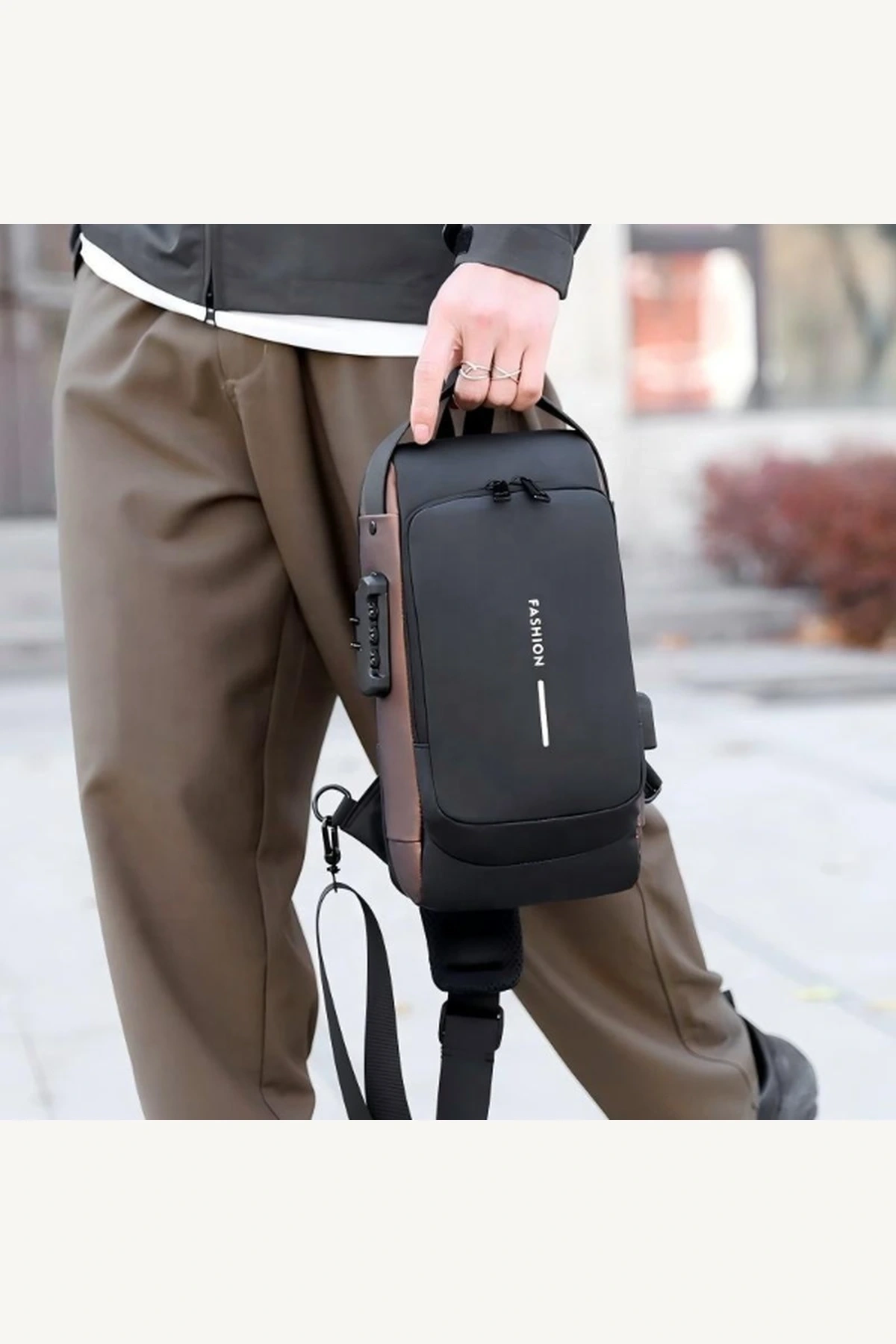 Powerbank Destekli USB Şarj Girişli Su Geçirmez Şifreli Kilitli Erkek Ön Göğüs Çantası