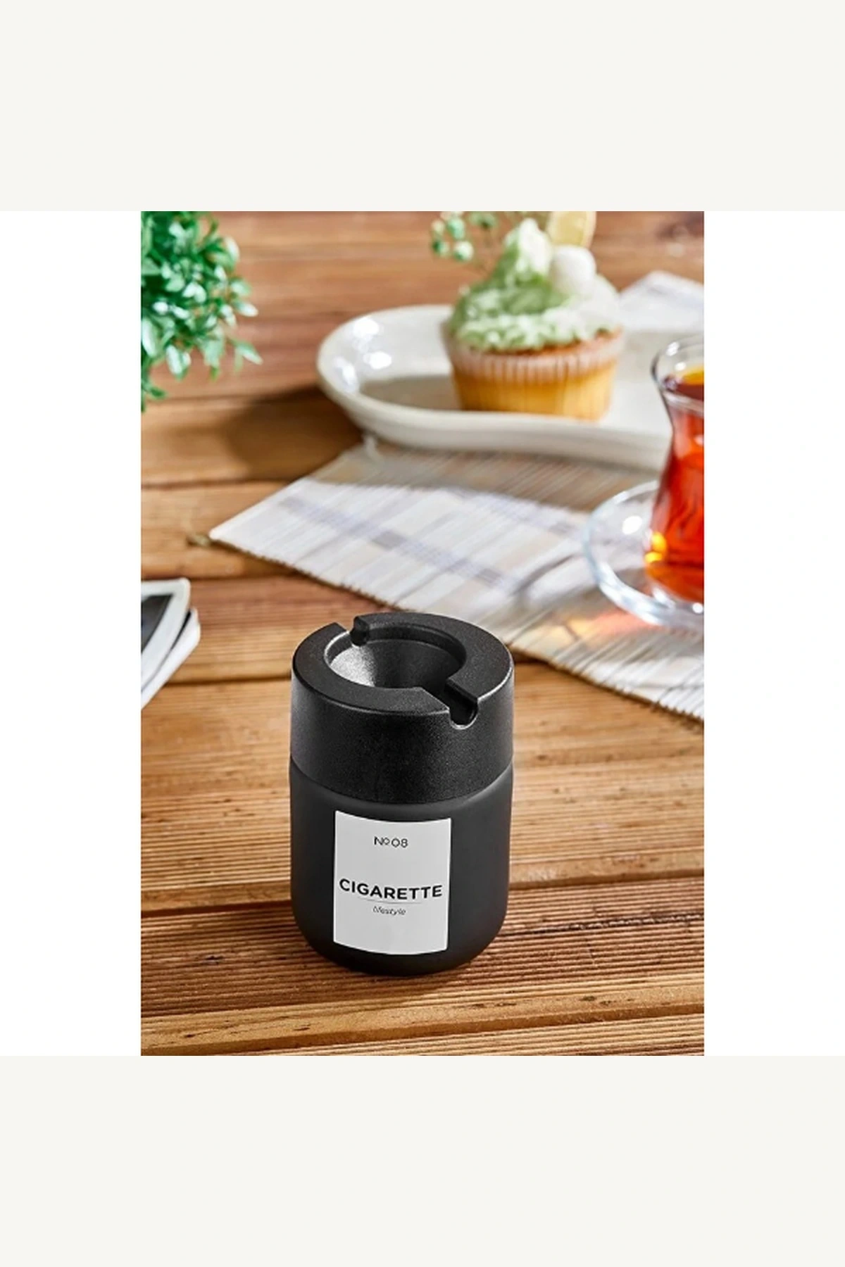 Siyah Kapaklı Koku Önleyici Cam Küllük 212 cc Hacimli Isıya Dayanıklı Dekoratif Küllük