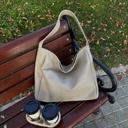 Riva Ekru Fermuarlı Omuz Çantası