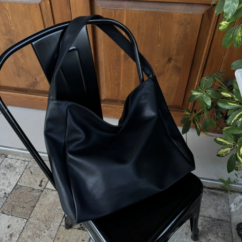 Riva Siyah Fermuarlı Omuz Çantası