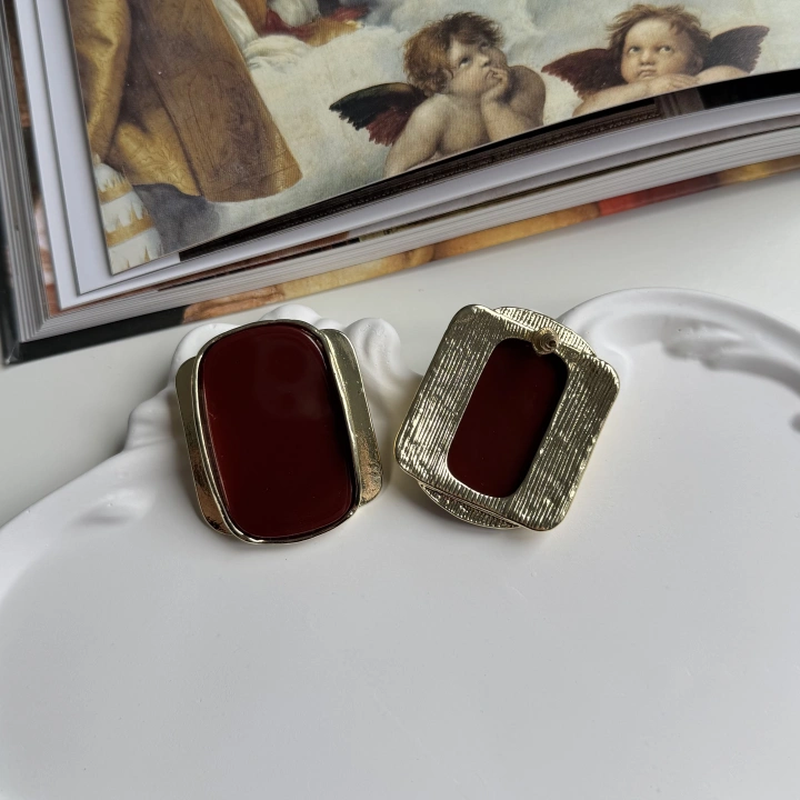 Vintage Bordo Plaka Küpe