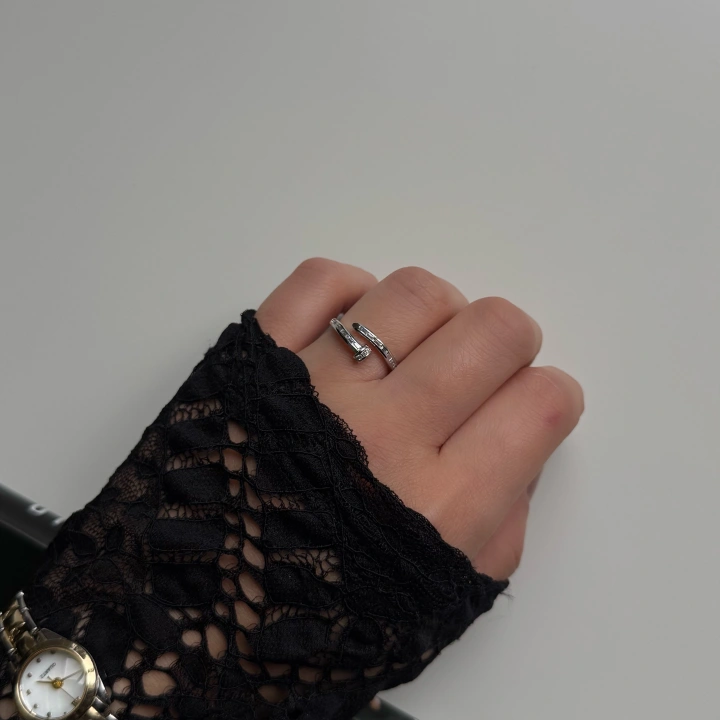 İkonik Çivi Silver Yüzük