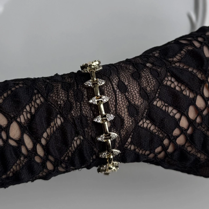 Luxury Zirkon Taşlı Çivi Tasarım Bileklik