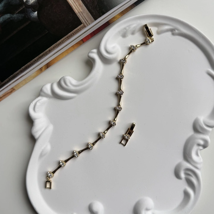 Luxury İtalyan Tasarım Zirkon Taşlı Bileklik