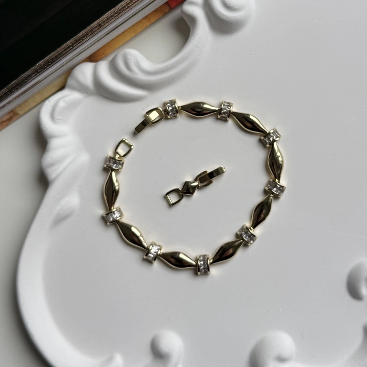 Luxury Bombeli Zirkon Taşlı Bileklik