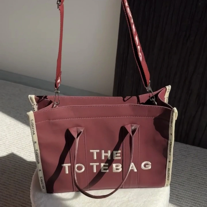 Bordo Tote Bag