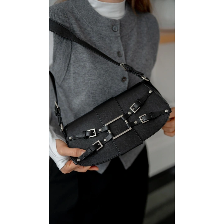 Eva Aksesuar Detaylı Omuz ve El Çantası