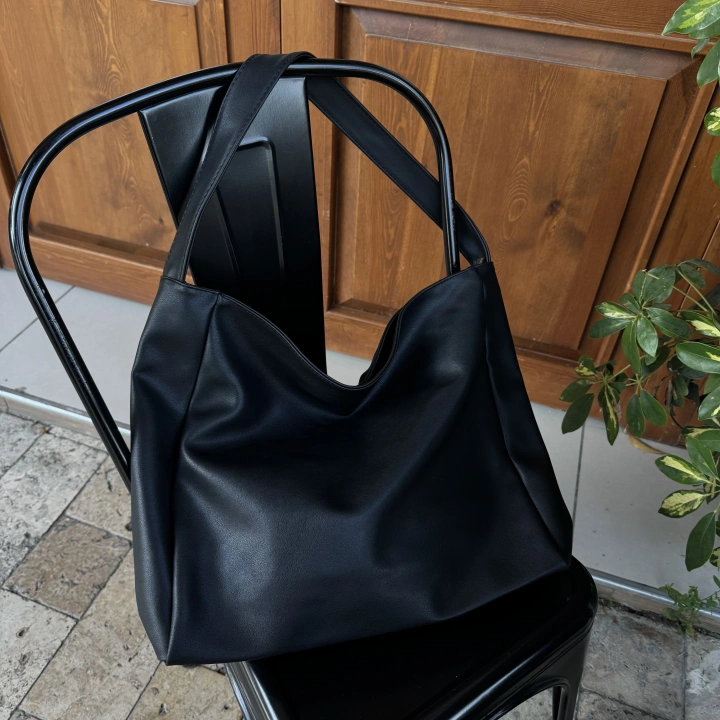 Riva Siyah Fermuarlı Omuz Çantası