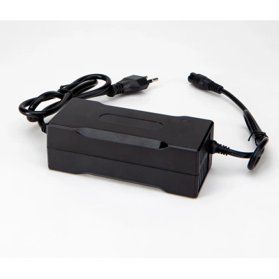 Yangzi - Sarj Cihazi - LiFePO4 - 20S 73V 01.6A - YZ130 CCCV GX16-3pin Soket