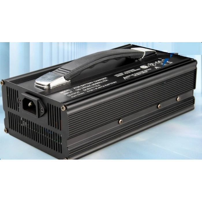 XieTong - Şarj Cihazı - VRLA - 72V 7A- Ekranlı - Metal Kasa - C13 Soket