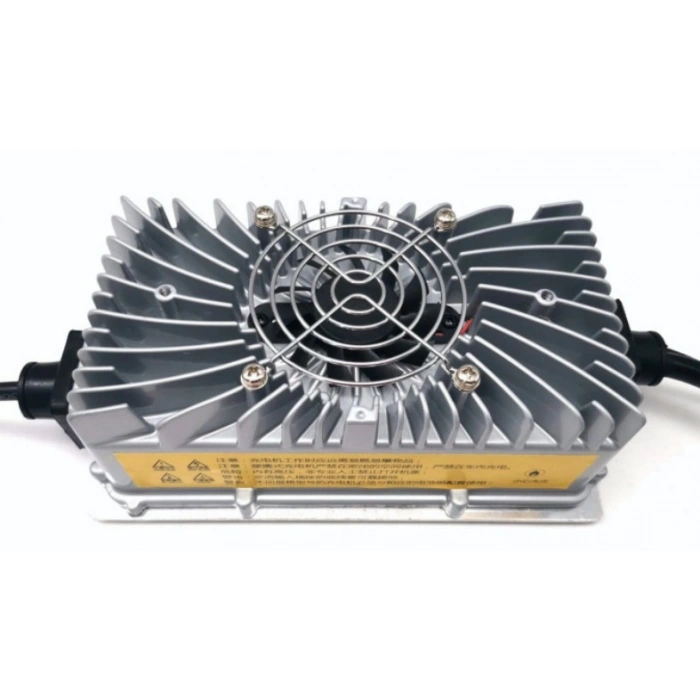 Persino - Sarj Cihazi - LiFePO4 - 16S 58.4V 15A - PCHG-AS750 IP67