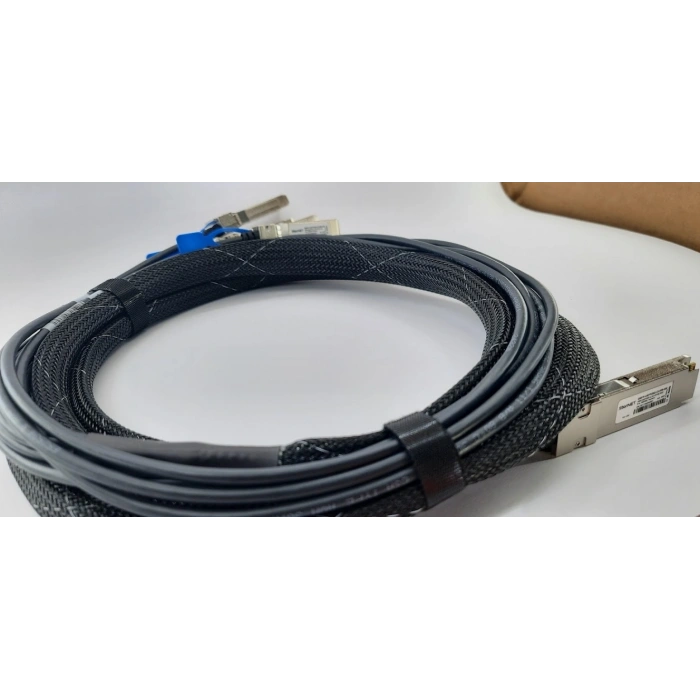 3 metre QSFP-4SFP25G-CU3M 100G QSFP to 4x 25G SFP28 DAC Breakout Ahtapot kablo Cisco uyumlu StorNET
