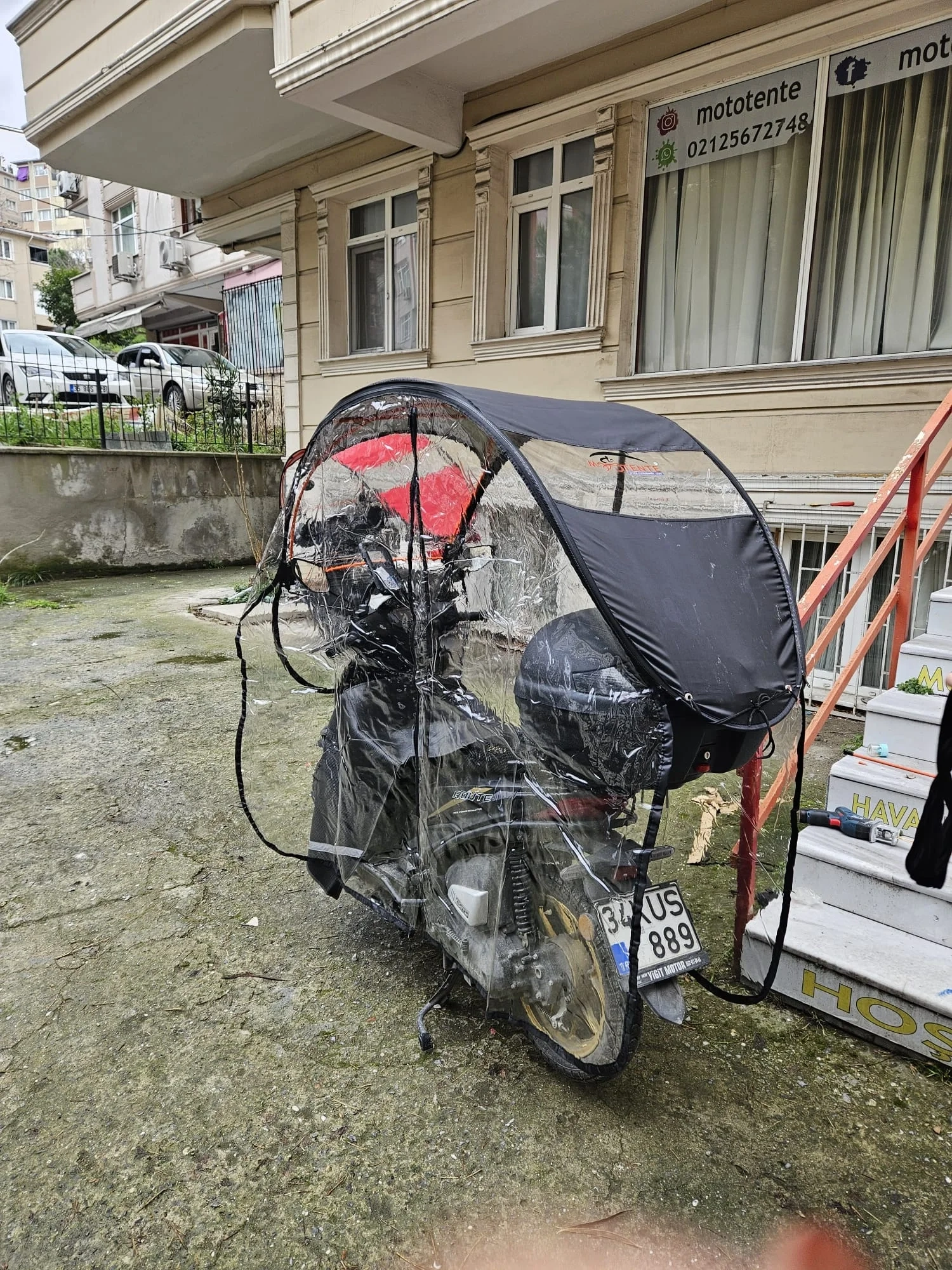 Yanları Kapalı Mototente
