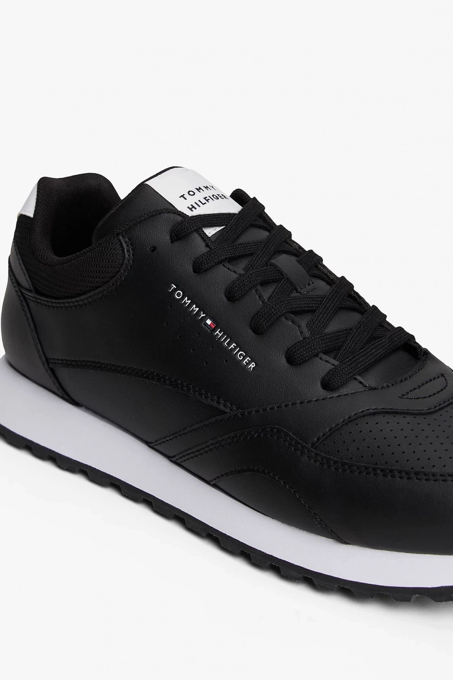 Tommy Hilfiger New Runner Eva Tabanlı Deri Klasik Erkek Siyah Sneaker FM0FM055120GX