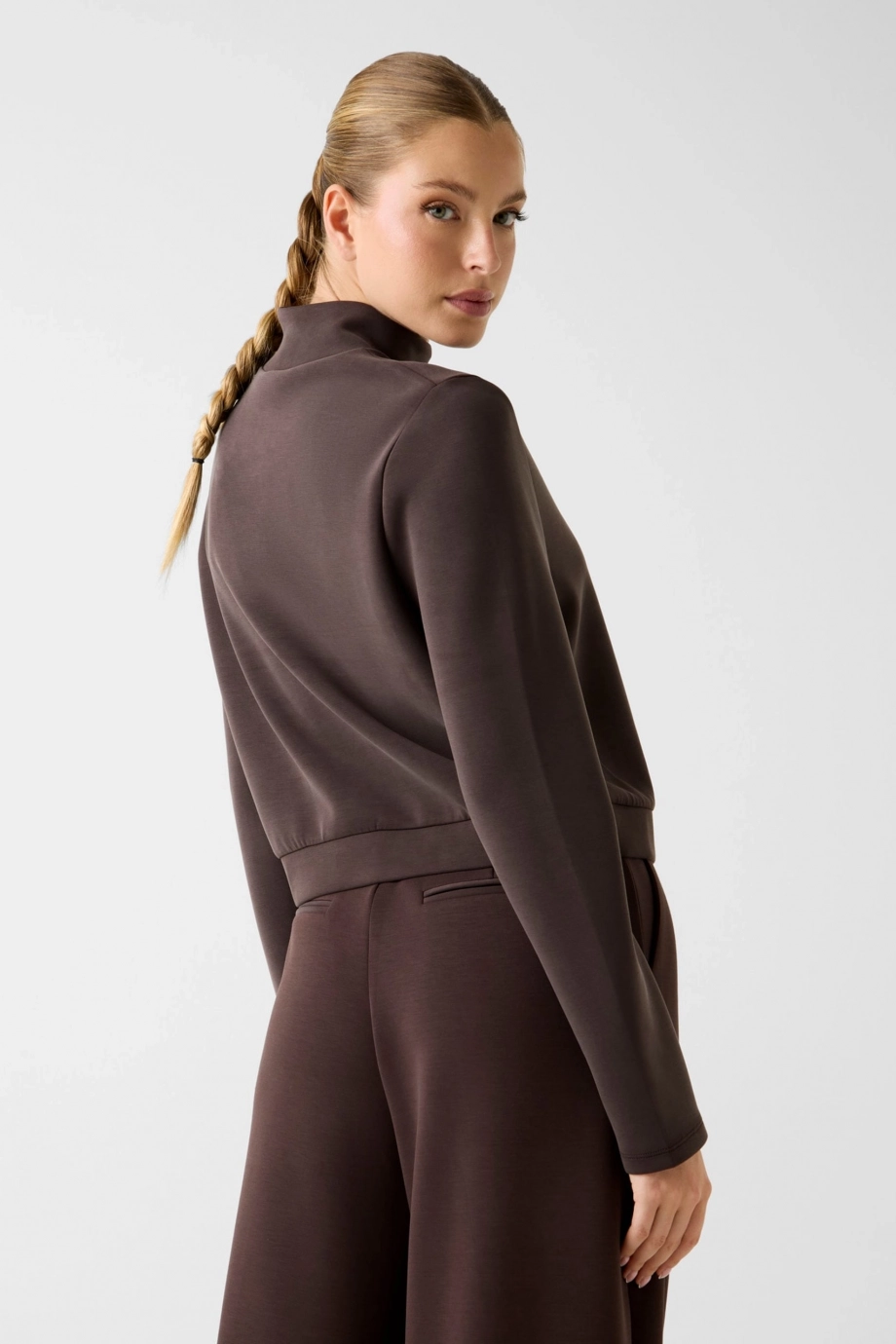 Guess Olympe Yüksek Yaka Kadın Kahverengi Sweatshirt V4YQ05KCAY2-A10K