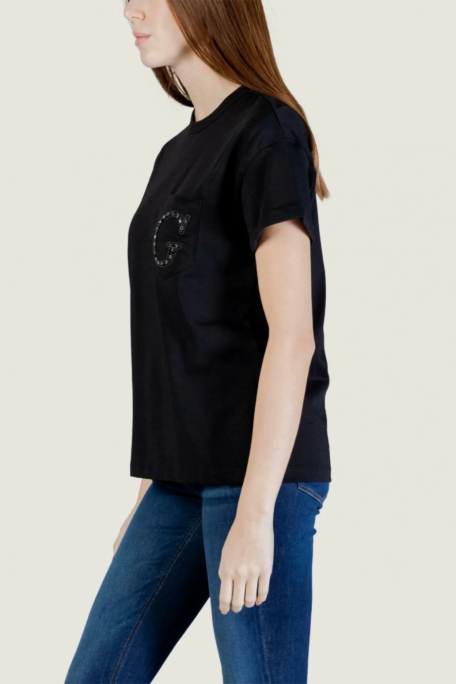 Guess Kısa Kollu Bisiklet Yaka Cepli G Logolu Kadın Siyah T-shirt W6GI17K3037-JBLK