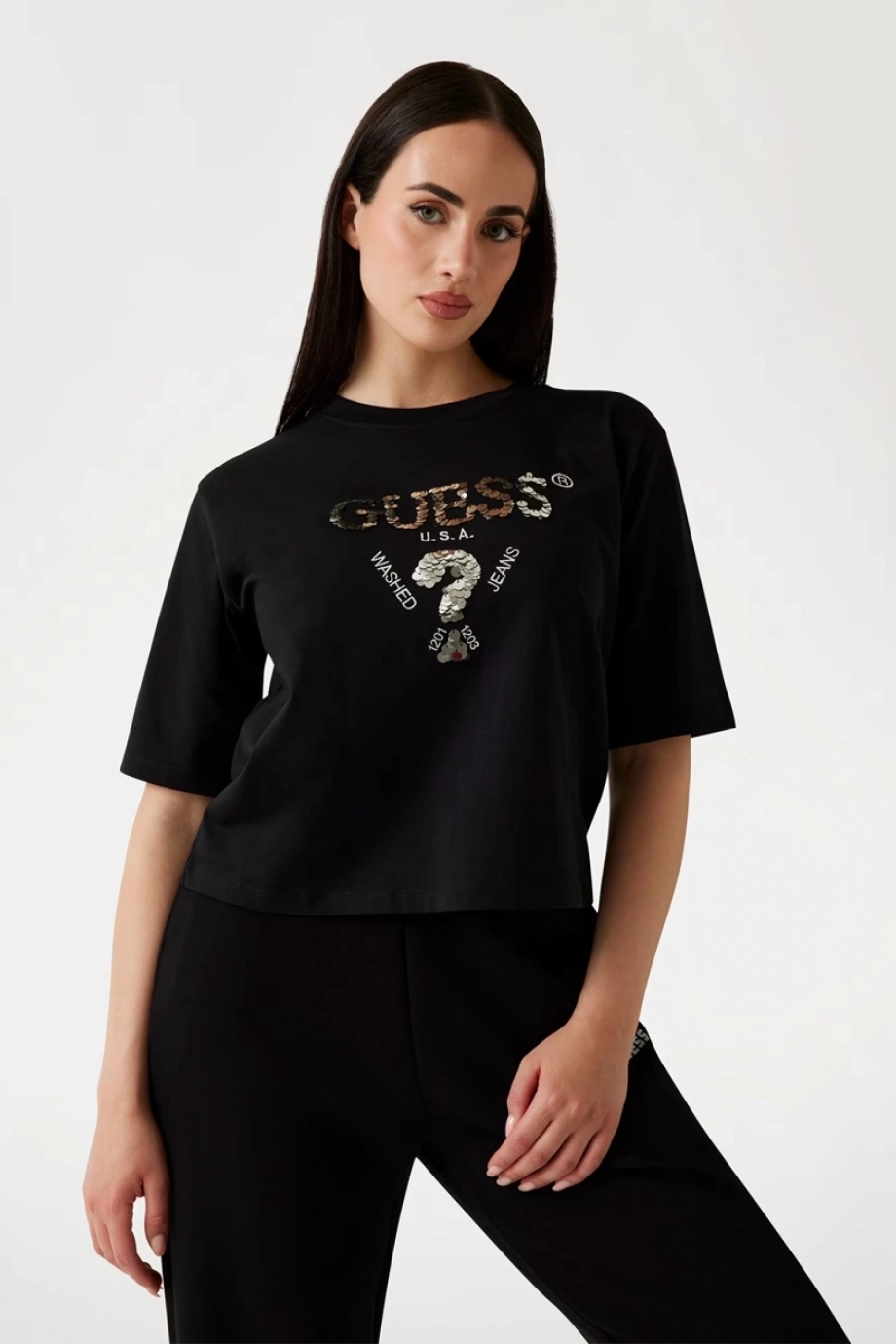 Guess Aurélie Kadın Siyah Aktif Boxy Fit T-Shirt V4YI06I3Z14-FJ8N
