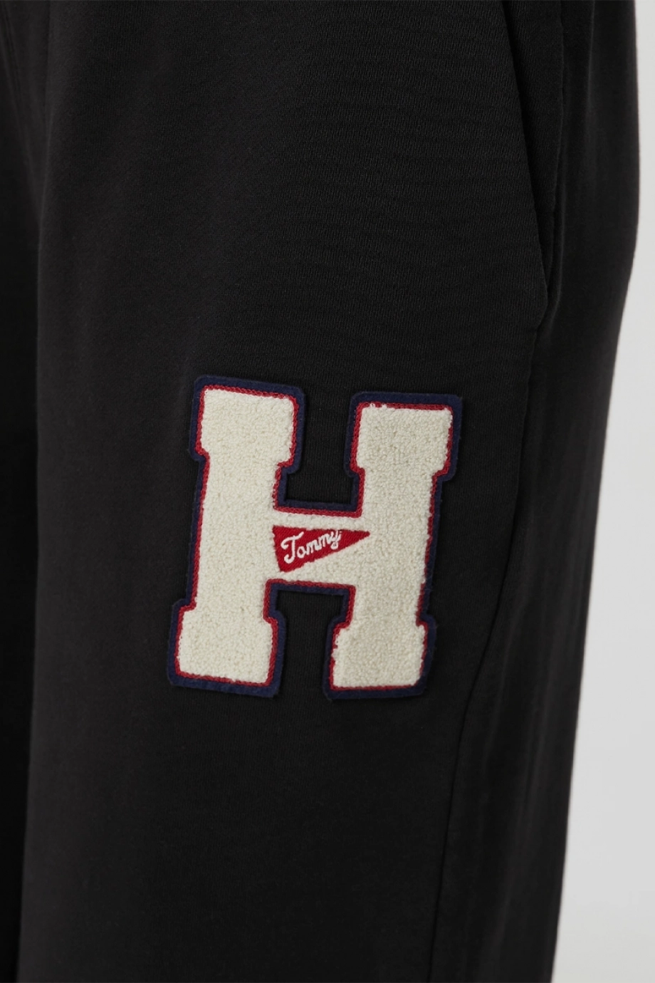 Tommy Hilfiger TJW H GRAPHIC SWEAT PANT Kadın Siyah Eşofman Altı DW0DW20558BDS