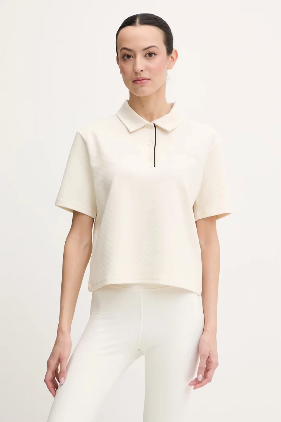 Guess Clara Kutulu Kesim Polo Yakalı Kadın Beyaz Polo T-shirt V6GP12K3044-G047