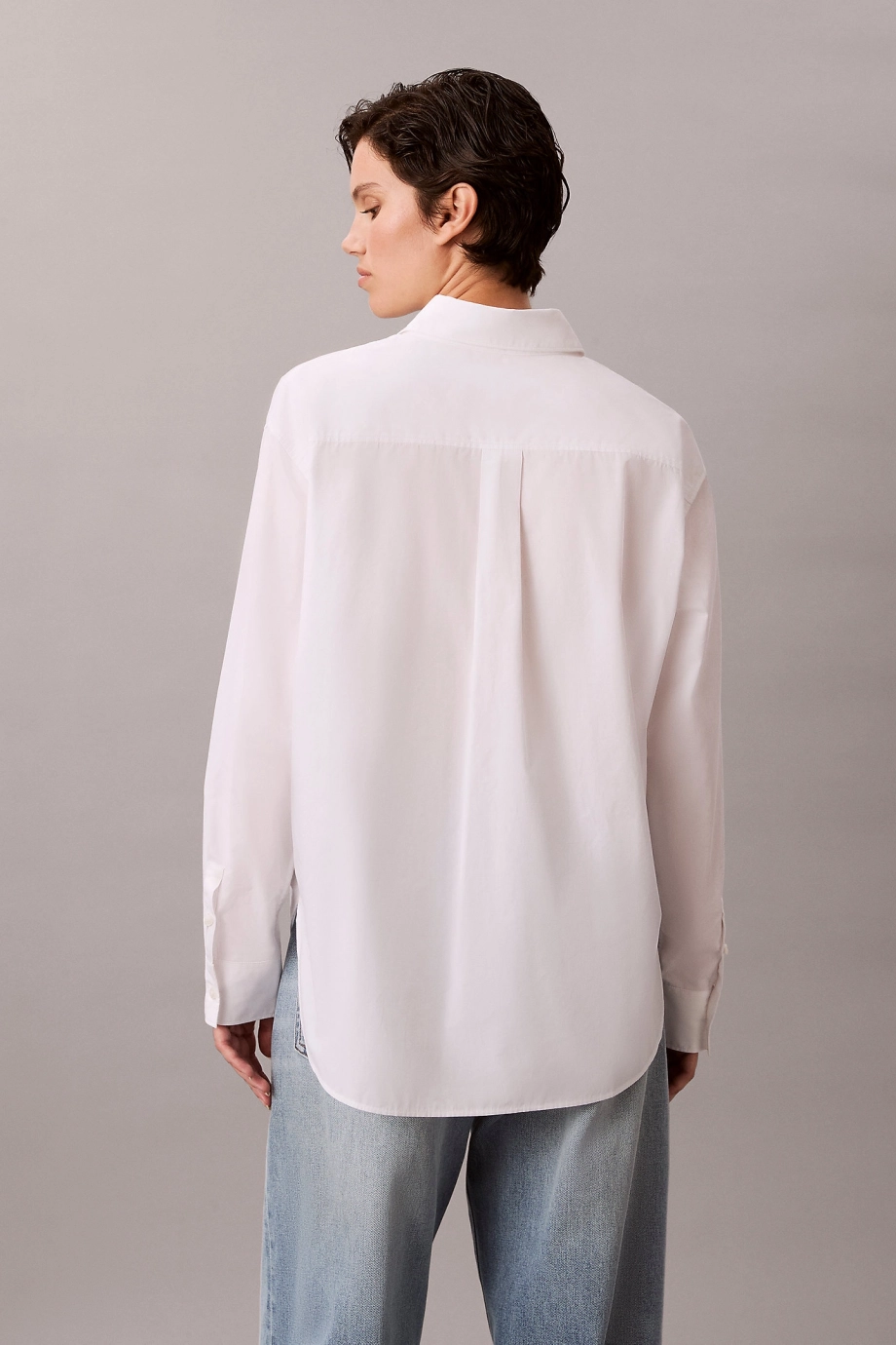 Calvin Klein Pamuklu Poplin Rahat Kesim Dokuma Kadın Beyaz Gömlek LV047F147G-YAA