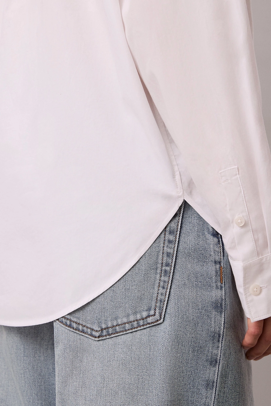 Calvin Klein Pamuklu Poplin Rahat Kesim Dokuma Kadın Beyaz Gömlek LV047F147G-YAA