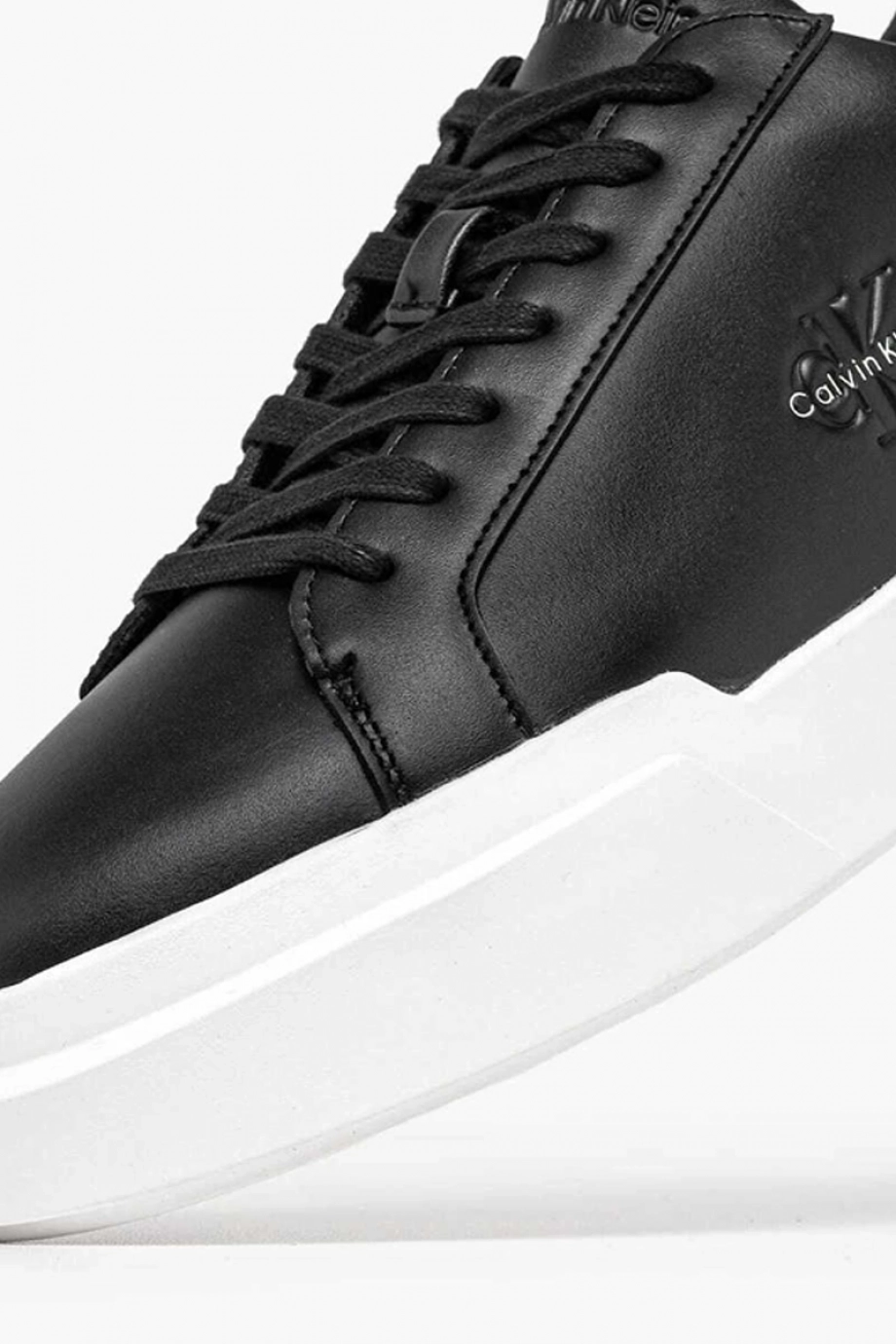 Calvin Klein Chunky Cupsole Bağcıklı Deri Erkek Siyah Sneaker YM0YM01344-06W