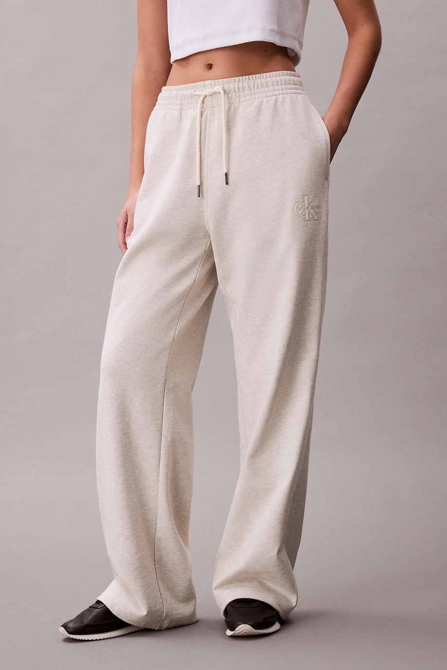 Calvin Klein Kabartma Monologo Havlu Kumaş Kadın Gri Eşofman Altı LV047F206G-P4P