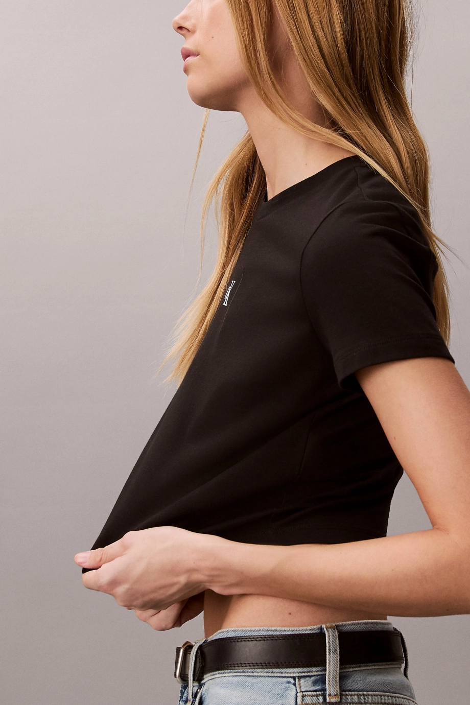 Calvin Klein Kısa Kollu Logolu Kısa Kadın Siyah Crop LV047AB213-UB1