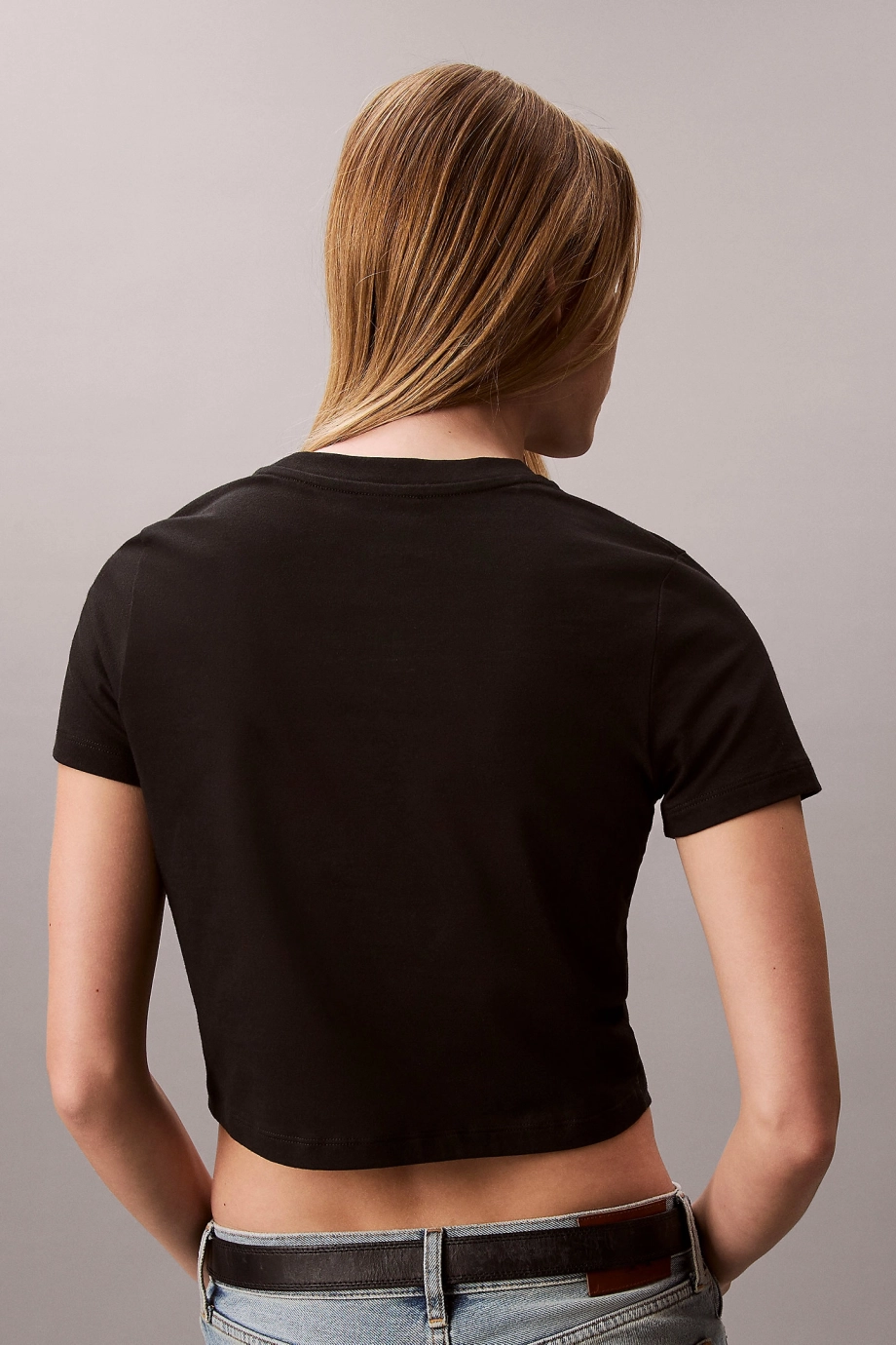 Calvin Klein Kısa Kollu Logolu Kısa Kadın Siyah Crop LV047AB213-UB1