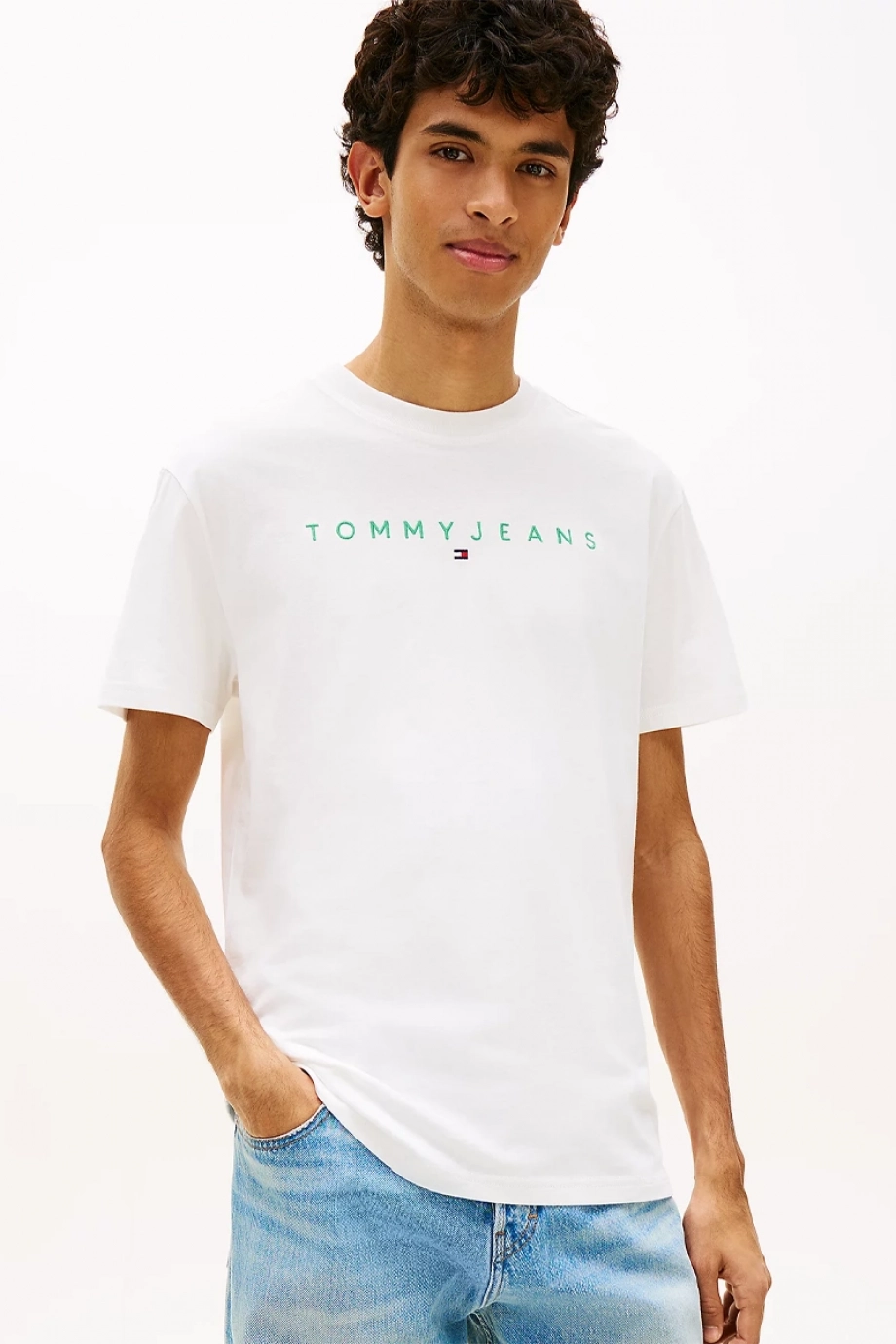 Tommy Hilfiger TJM Normal Kesim Lineer Logolu Erkek Beyaz T-shirt DM0DM20744L5Y