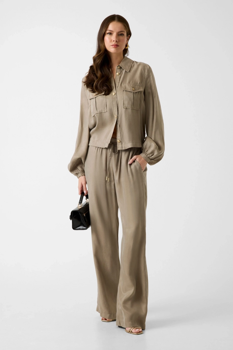 Guess Dalia Akışkan Kısa Kadın Yeşil Gömlek W6GH22W1789-G8CJ