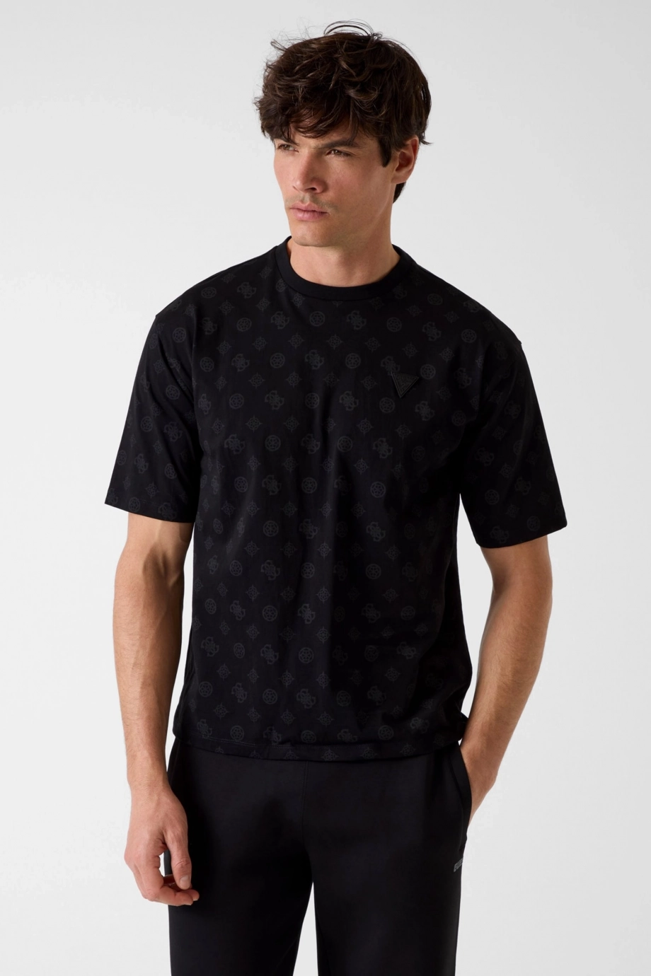 Guess Ovidio Bisiklet Yaka Kısa Kollu Erkek Siyah T-shirt Z6GI07K2852-PMKW
