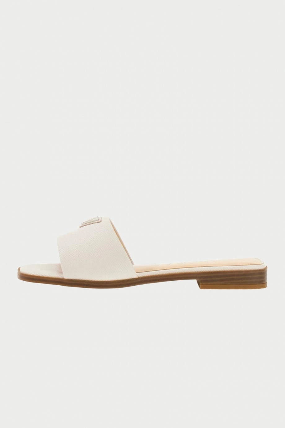 Guess Ramlan Kadın Beyaz Terlik FLJRMAELL19-WHITE