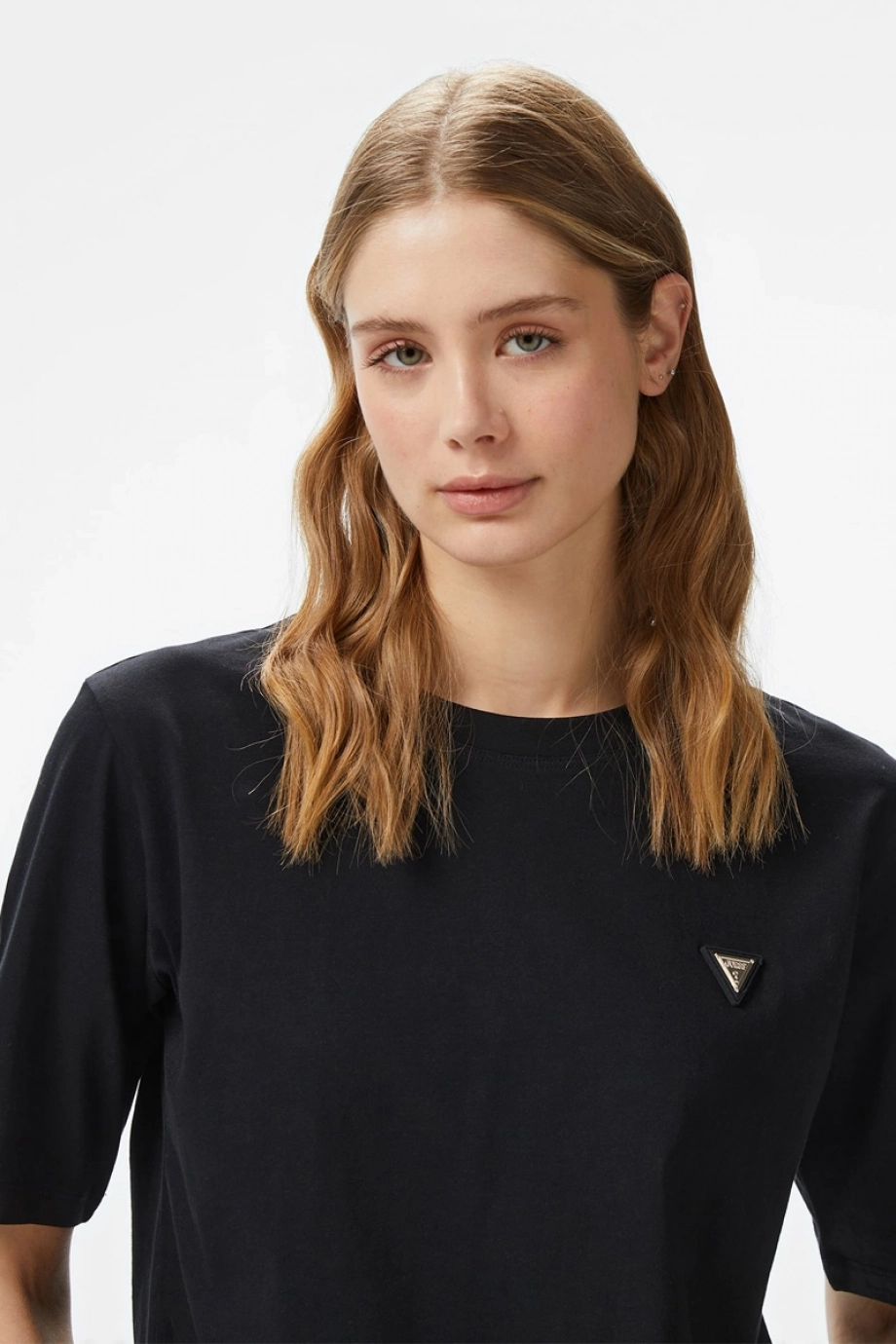 Guess Colette Kadın Siyah Aktif Boxy Fit T-Shirt V4BI21I3Z14-JBLK