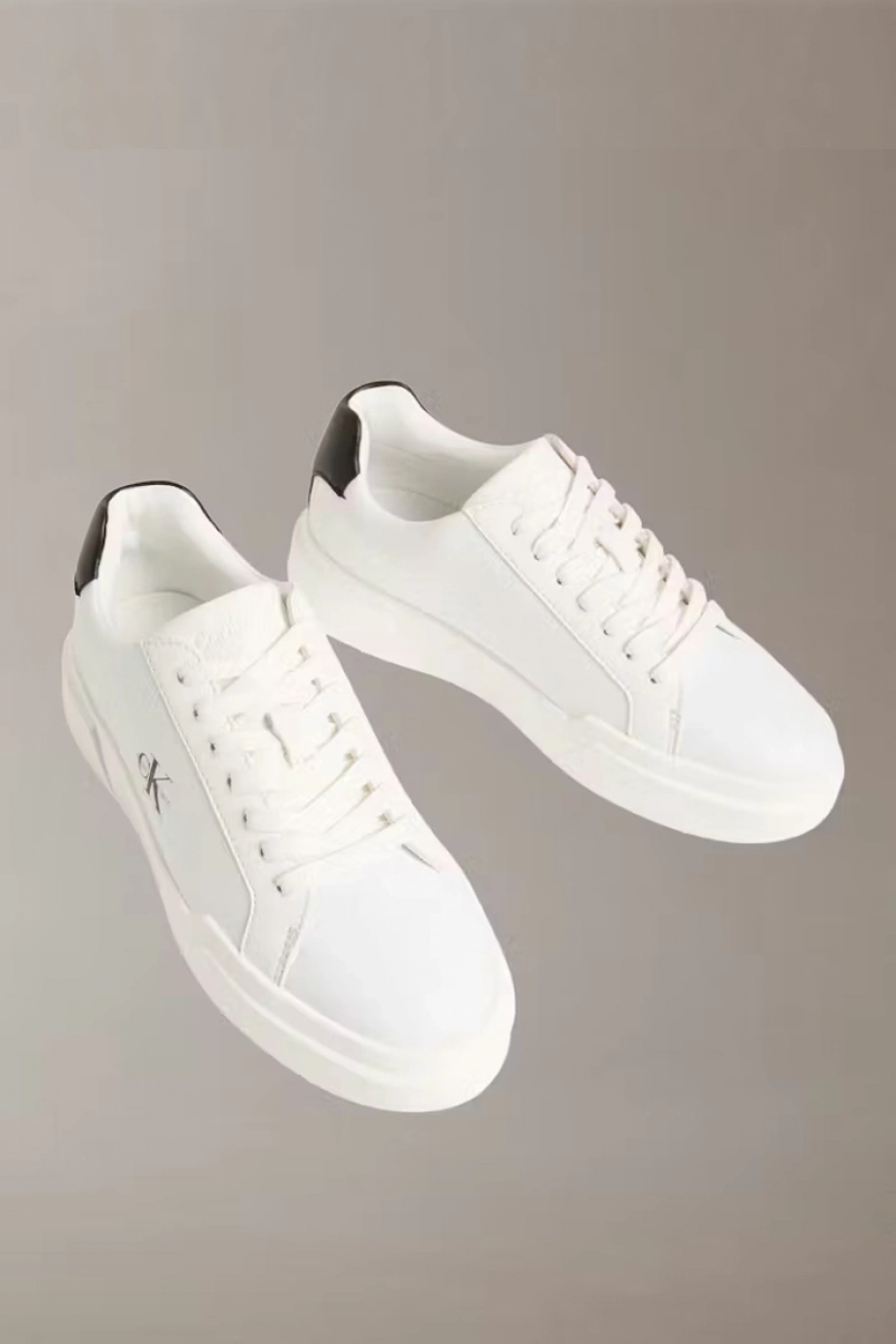Calvin Klein Chunky Cupsole Bağcıklı Deri Kadın Beyaz Sneaker YW0YW01947-06X