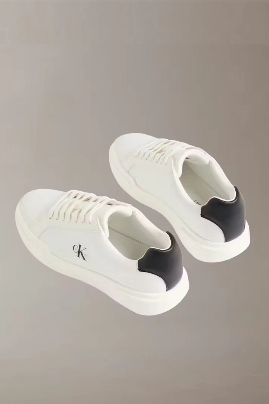 Calvin Klein Chunky Cupsole Bağcıklı Deri Kadın Beyaz Sneaker YW0YW01947-06X