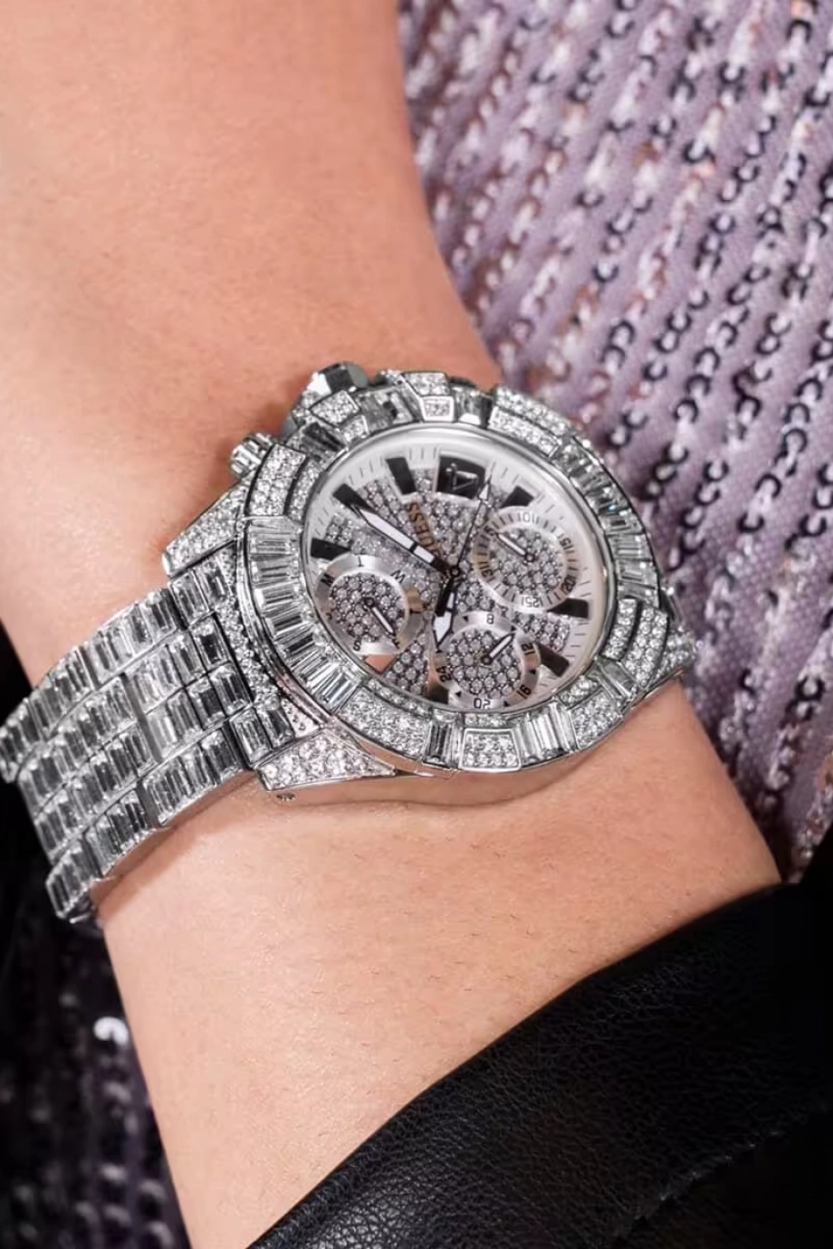Guess Kadın Gümüş Kol Saati GUGW0812L1