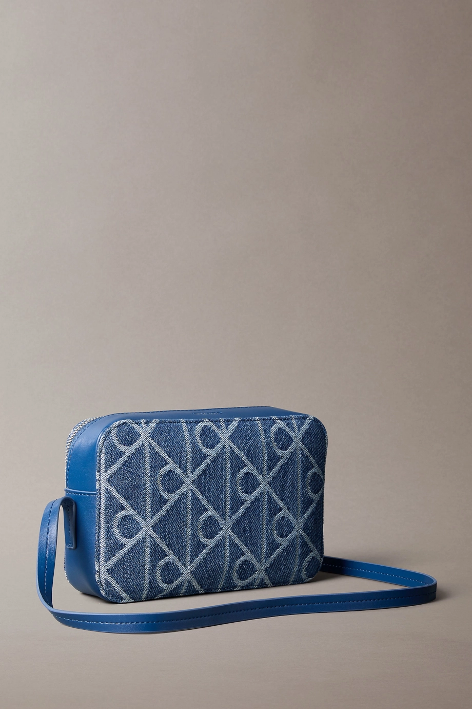 Calvin Klein Amblemli Tamamı Baskılı Denim Kamera Kadın Mavi Çapraz Çanta LV04F3430G-YBN
