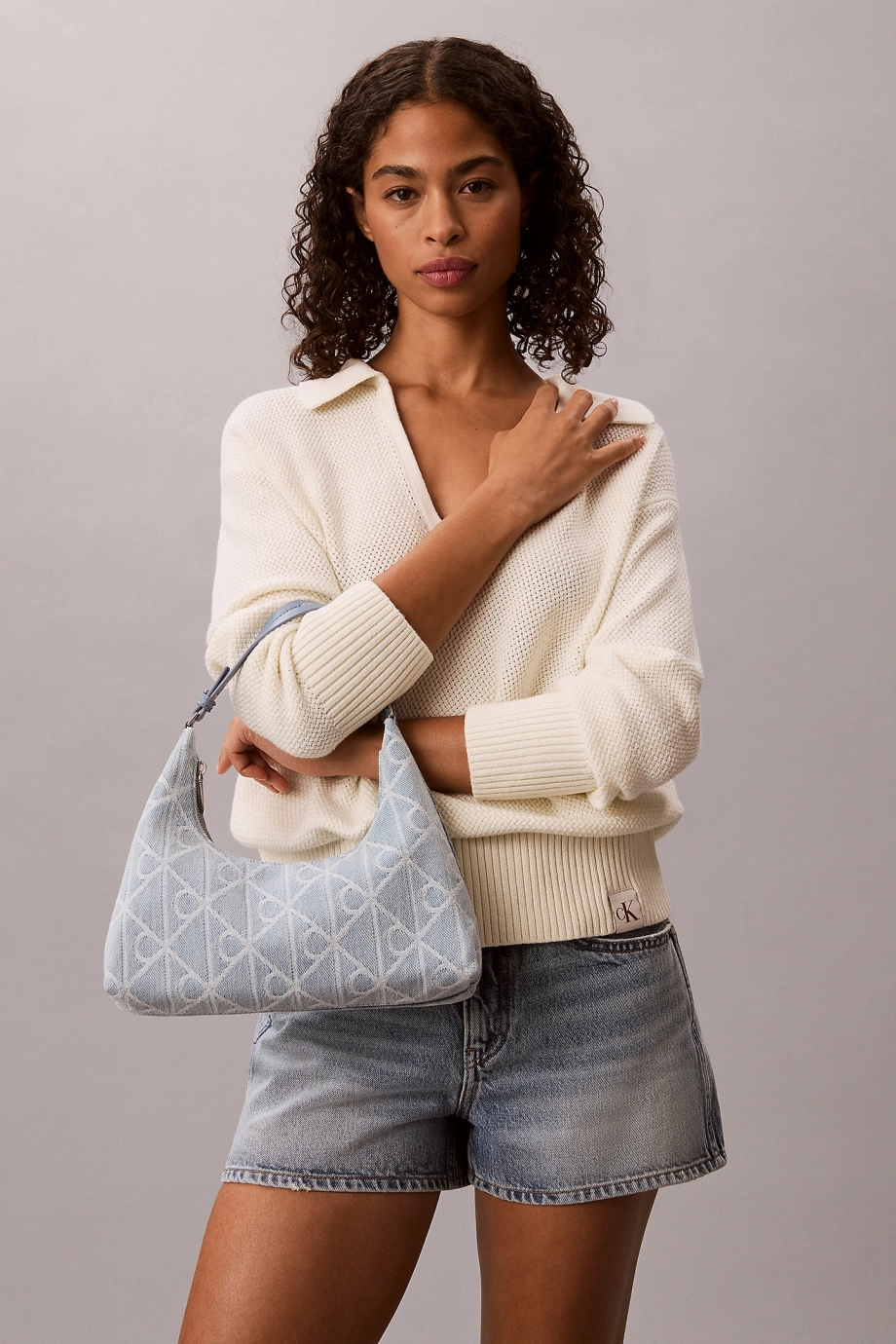 Calvin Klein Amblemli Tamamı Baskılı Denim Kadın Mavi Omuz Çantası LV04F3431G-YBZ